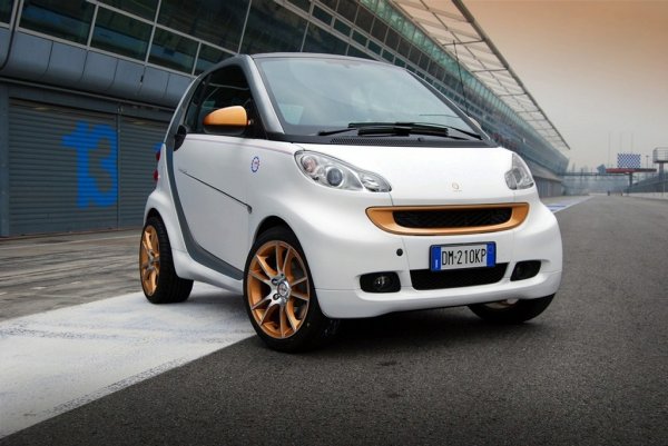 Aznom smart Tender to track.